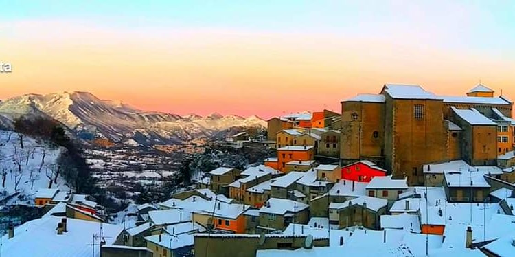 Bagnoli-centro-storico-inverno-foto-Raffaele-Gatta