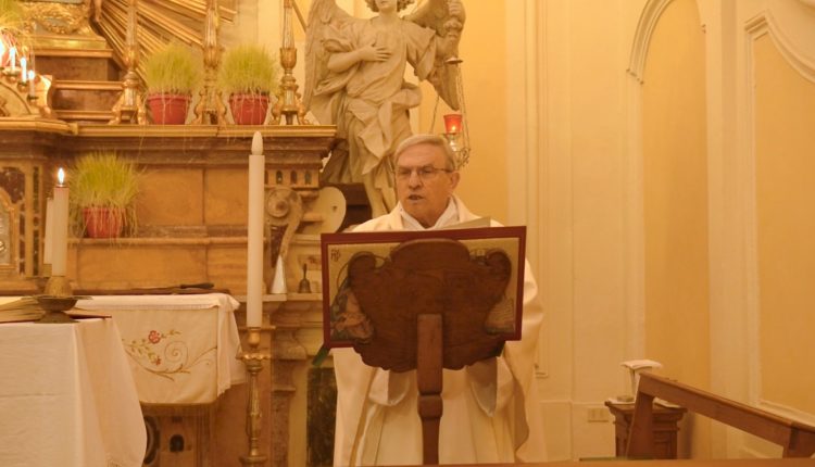 Bagnoli-liturgie-settimana-santa-2020-36